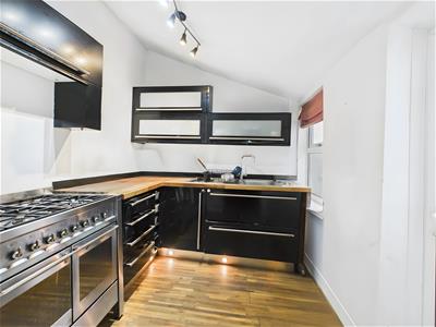 More about living with Mighty Student Living...